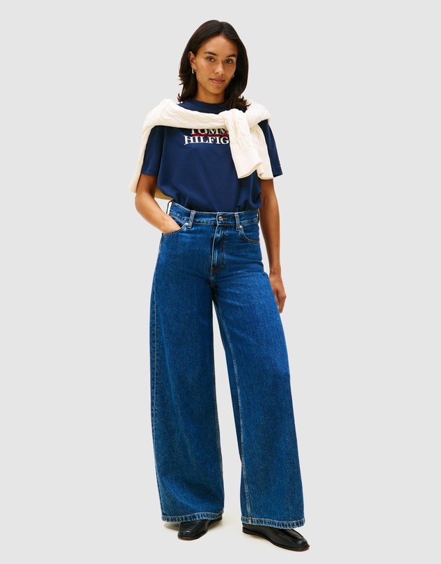 Tommy Hilfiger - Classic Flock Logo Relaxed T-Shirt