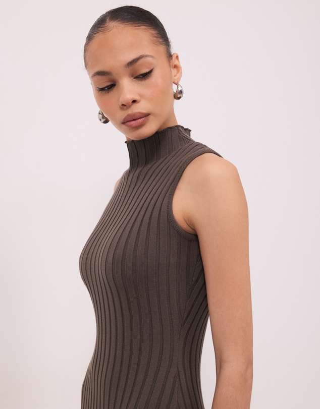 Calli - Benny Knit Maxi Dress
