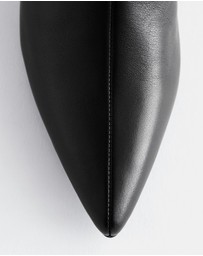 & Other Stories - Kitten Heel Leather Knee Boots