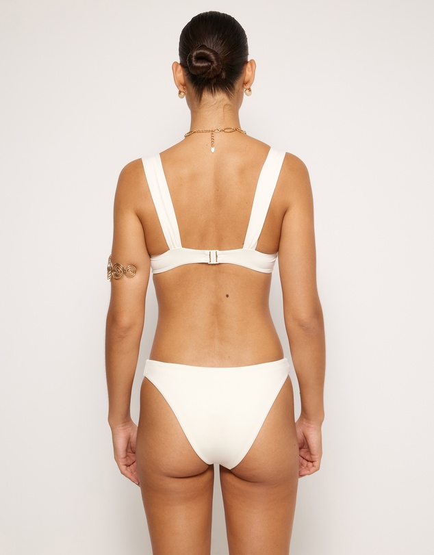 AERE - Knot Classic Cut Bottoms