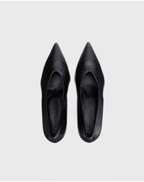Bassike - Point Toe Pump