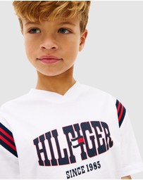 Tommy Hilfiger - Boys Logo Jersey V-Neck T-Shirt - Teens