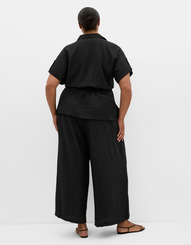 City Chic - Plus size Aria Cinched Shirt - black