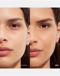 Yves Saint Laurent - All Hours Glow Foundation MN7