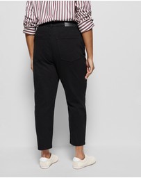 Commonry - The High Rise Crop Girlfriend Jean