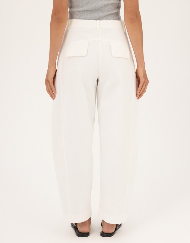 Atmos&Here - Sarah Curved Seams Barrel Leg Pants