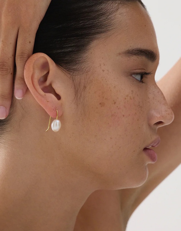 Najo - Isla Yellow Gold Pearl (White) Earring