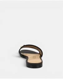 GUESS - Hammin Sandals
