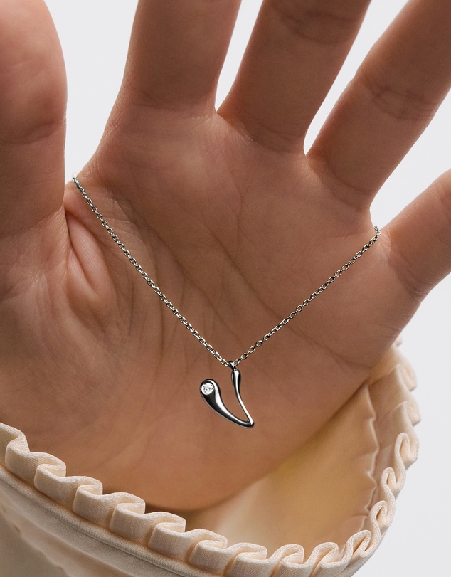 PDPAOLA - Initial 2026 V Silver Pendant Necklace