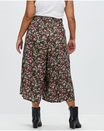 Hope & Harvest - Wide Leg Cropped Chelsea Pants