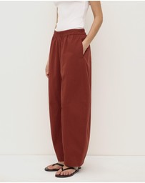 Assembly Label - Lola Barrel Pants
