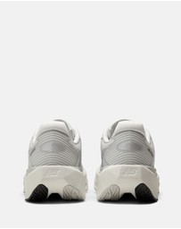 New Balance - FuelCell Rebel v5 - Women's