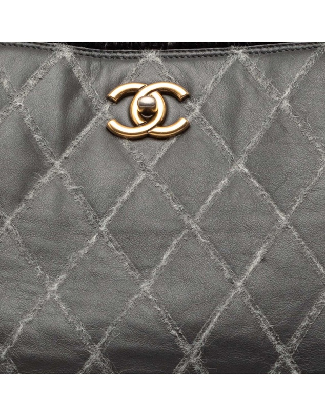 Pre-Loved by Azura Reborn - Pre-Loved CC Quilted Calfskin Tweedy Shopping Tote