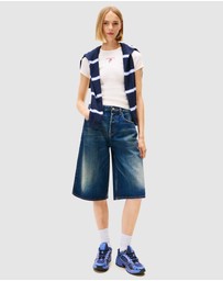 Tommy Jeans - Logo Embroidery Slim T-Shirt