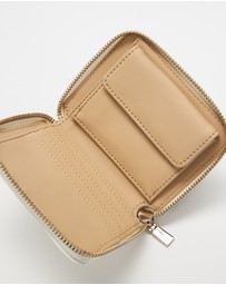 GUESS - Isobel Small Zip Around Wallet