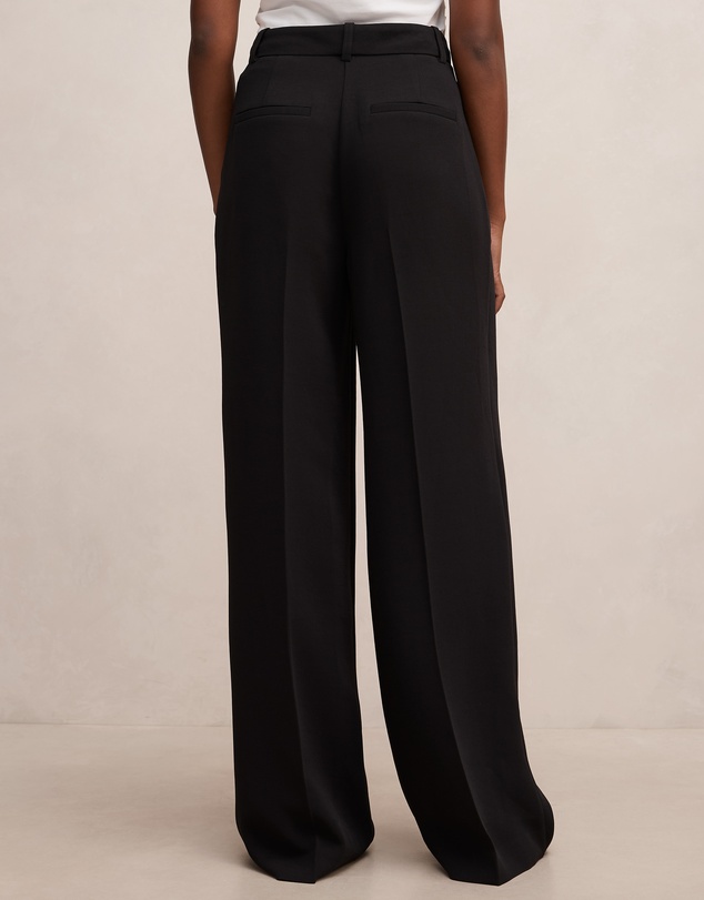 Forever New Petite - Eva Petite Crepe Wide Leg Pants