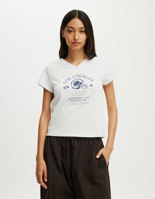 Cotton On - The Lcn V Neck Original Graphic Tee