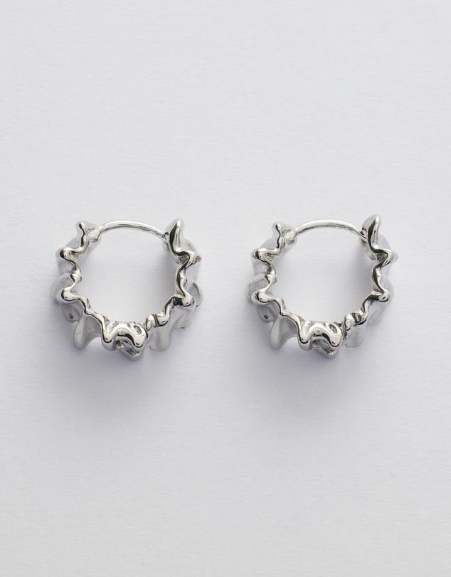 Moira Hughes - The White Label - Iluka Clicker Hoops