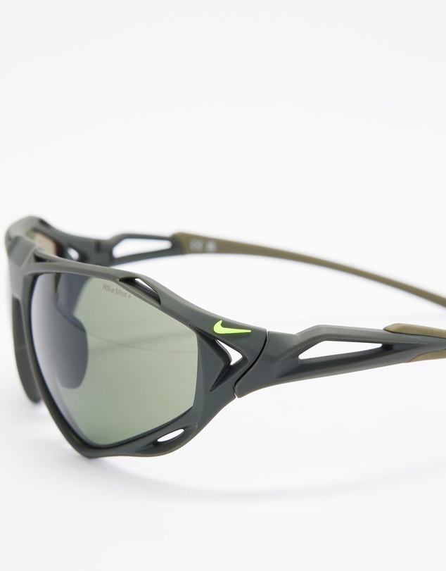 Nike - Sun Zeus Rise IF1120X