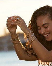 Arms Of Eve - Amber Pearl and Gold Bracelet