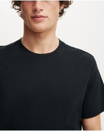 Cotton On - Classic Fit T-Shirt
