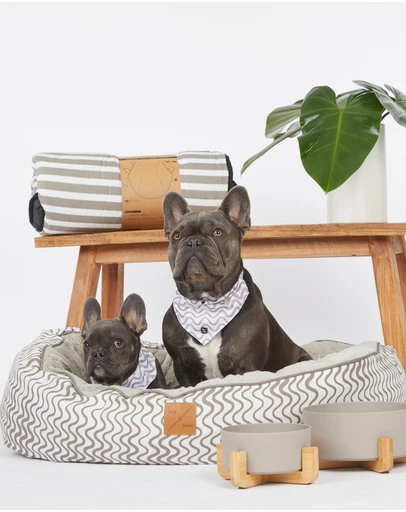 Mog & Bone - 4 Seasons Reversible Circular Dog Bed - Mocha Wave