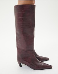 Brie Leon - Gwen Boot