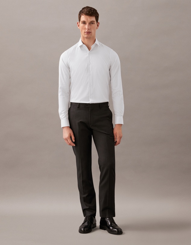 Calvin Klein - Poplin Stretch Dress Shirt