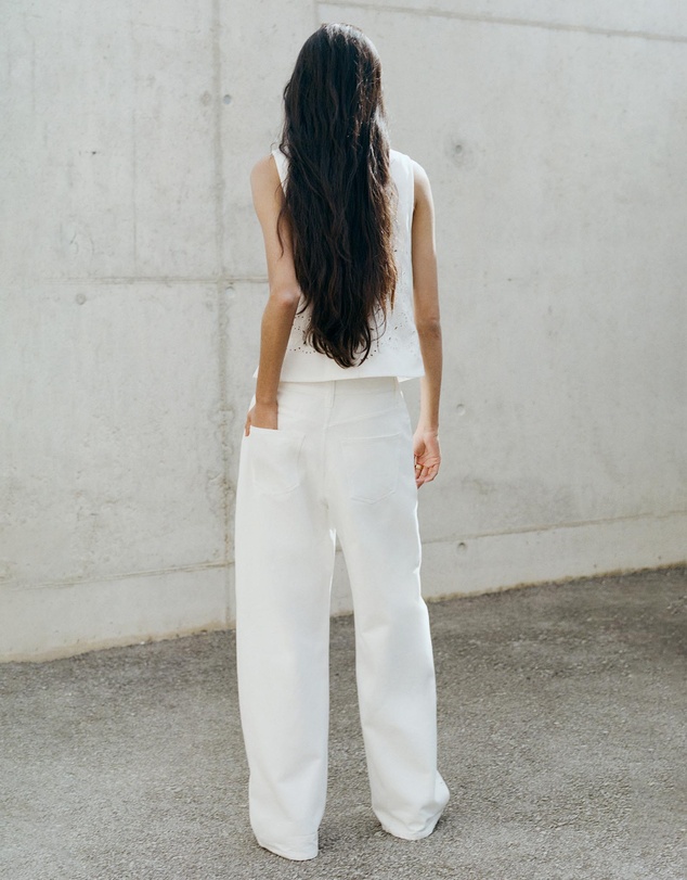 M.N.G - Embroidered Cut-Out Balloon Jeans