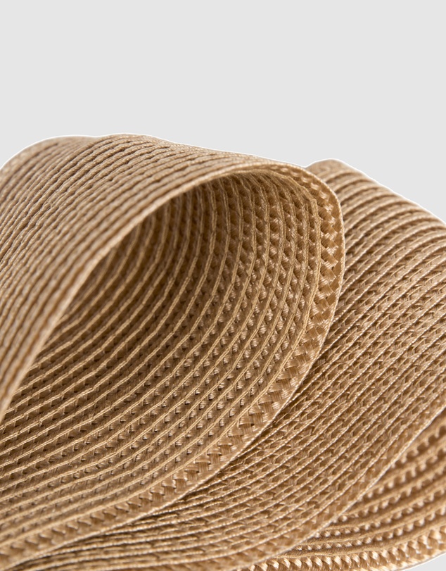 Max Alexander - Natural Bow Racing Fascinator