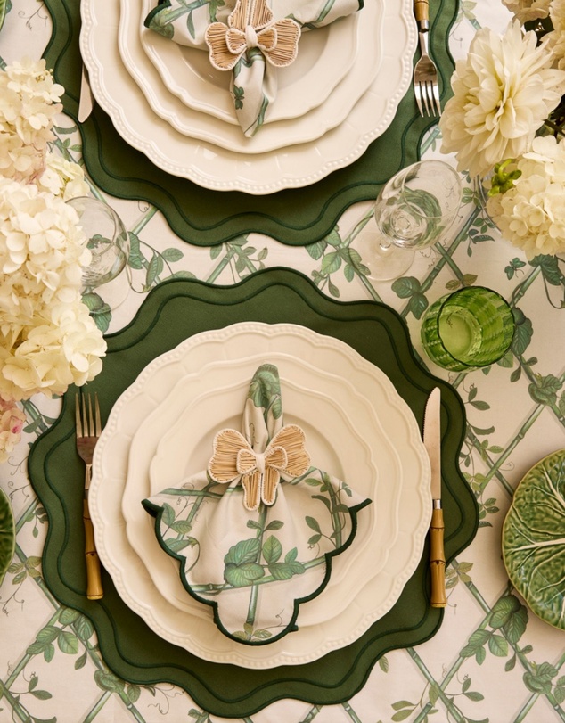 Tablescaped - MHI Petite Ivy Collection - Set of 4 Napkins