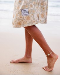 Sky Gazer - Poncho- Casuarina