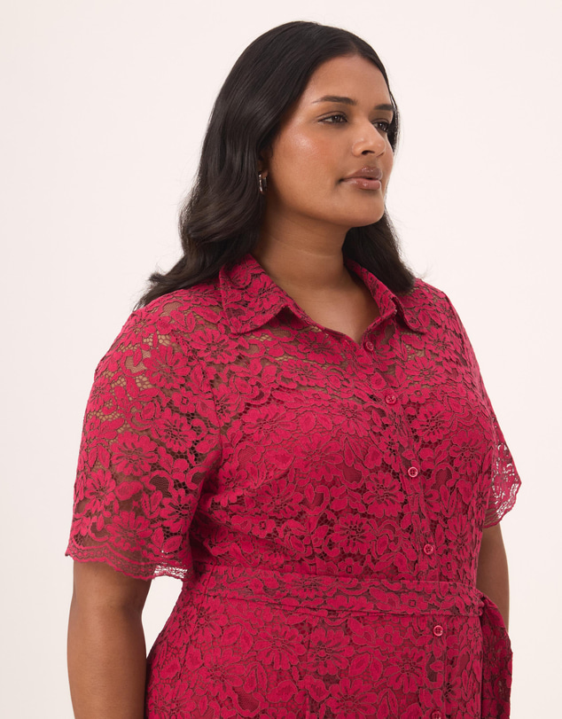 Atmos&Here Curvy - Eden Lace Midi Dress