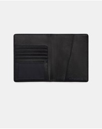 Marc Jacobs - The Passport Case