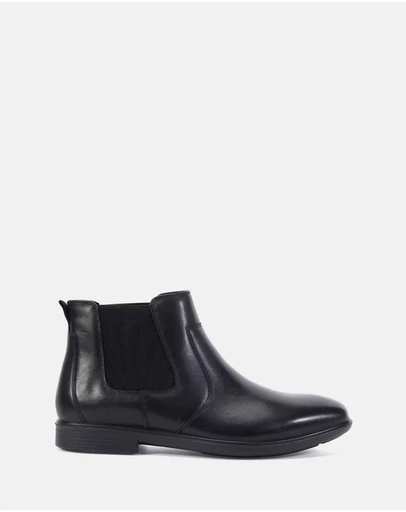 Clarks - Dorset Black