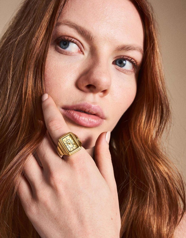 Fossil - Raquel Ring Gold Tone Analogue Watch