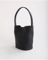 The Horse - Esme Tote
