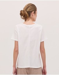 Cloth & Co. - The Classic Tee