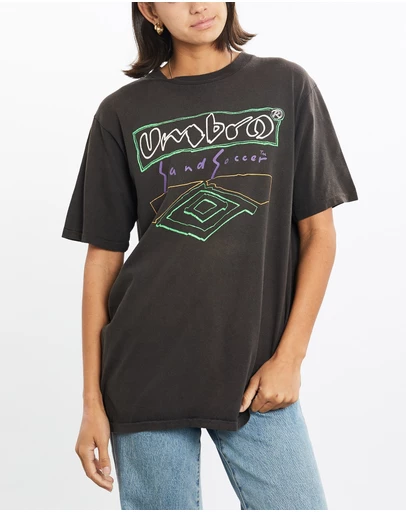 Vintage by The Real Deal - Pre Loved - Vintage 90s Umbro Sand Soccer Tee