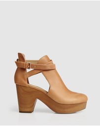 Belle & Bloom - Fearless Clog Ankle Boot - Tan