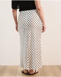 Atmos&Here Curvy - Joanne Satin Slip Skirt