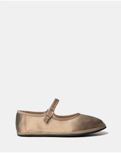 La Tribe - Sofia Flats