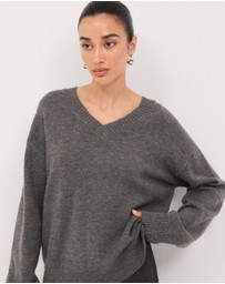 Calli - Alexis V-Neck Knit Jumper