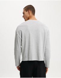 Cotton On - Relaxed Fit Textured Henley Long Sleeve