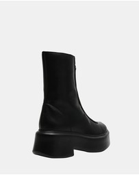Steve Madden - Jones Black Leather Boots