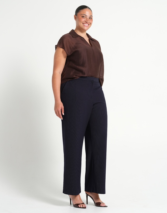 Estelle - Sofia Pant