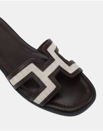 Novo - Sachie Slides