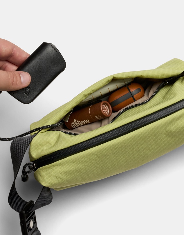 Bellroy - Lite Sling Mini