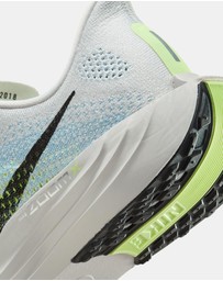 Nike - Pegasus Plus - Women's