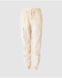 Sweaty Betty - Quinn Cargo Pants